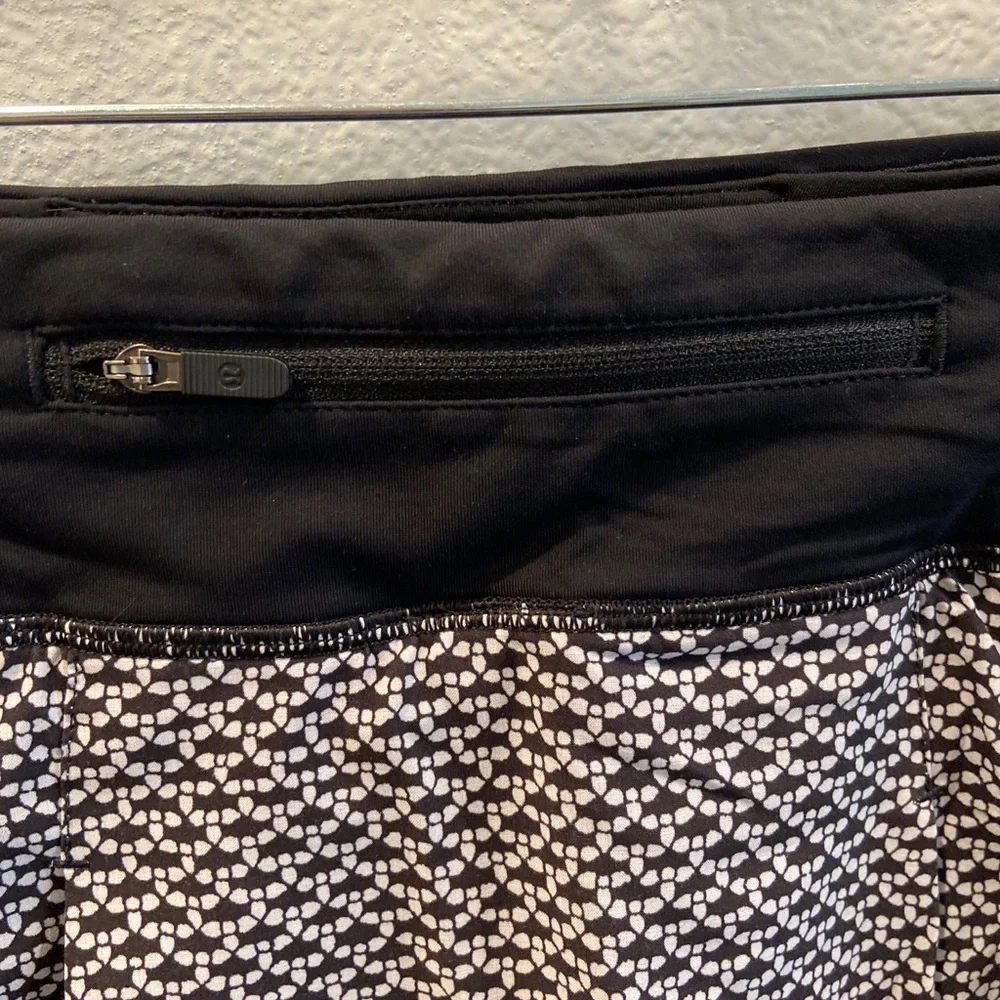 Lululemon Black White Ditsy Print Skirt Skort Classic Tennis Golf Size 6 Tall